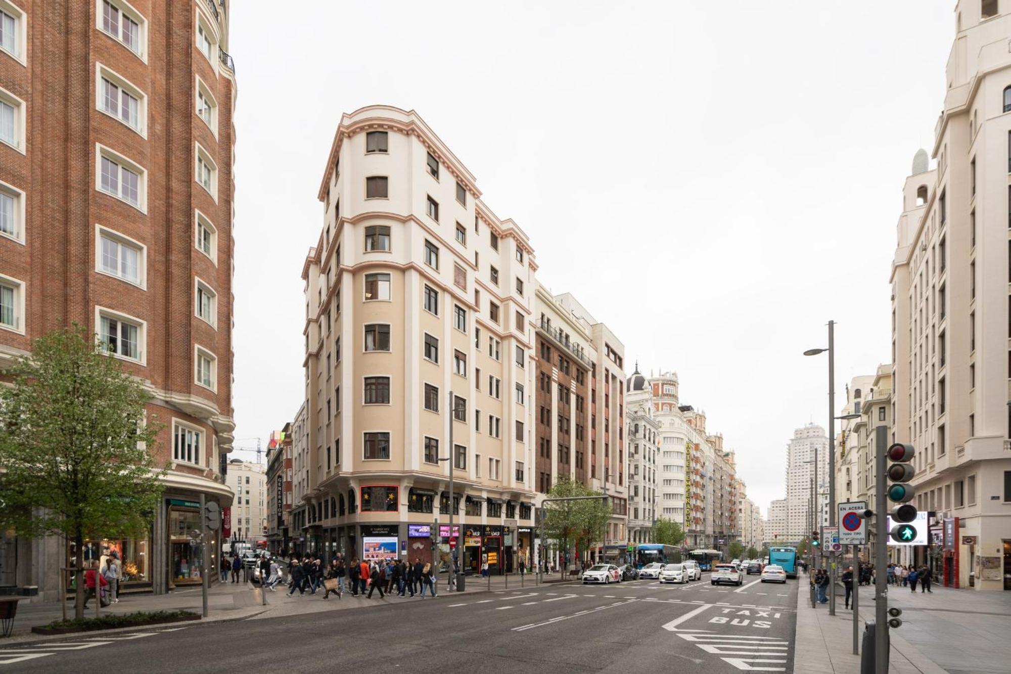 Apartamento Reformado Para 6 Personas En Plena Gran Via Alquiler Temporal Madrid Exterior foto